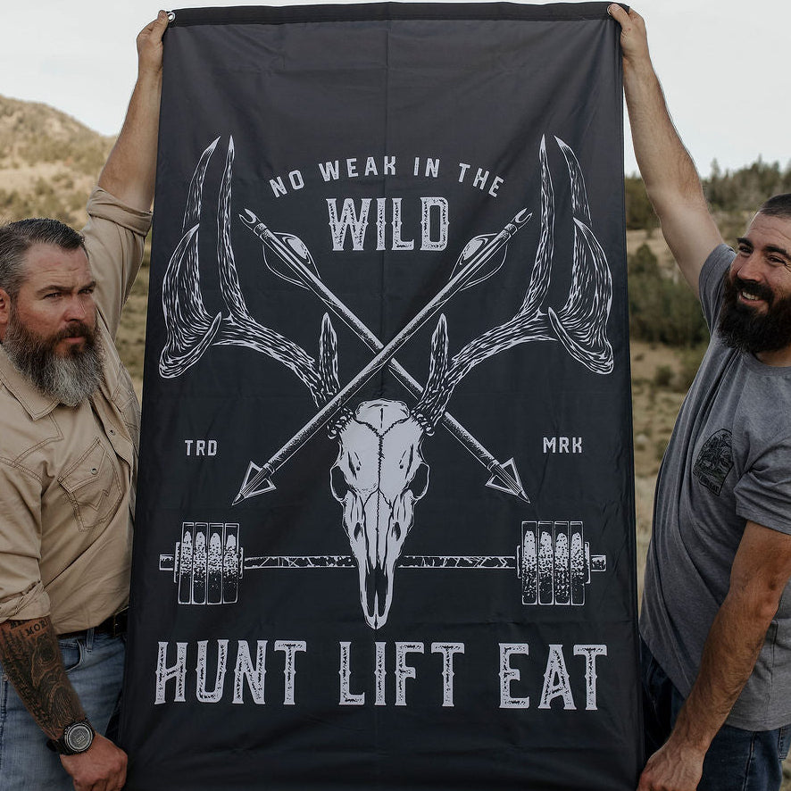 Whitetail Skull Flag