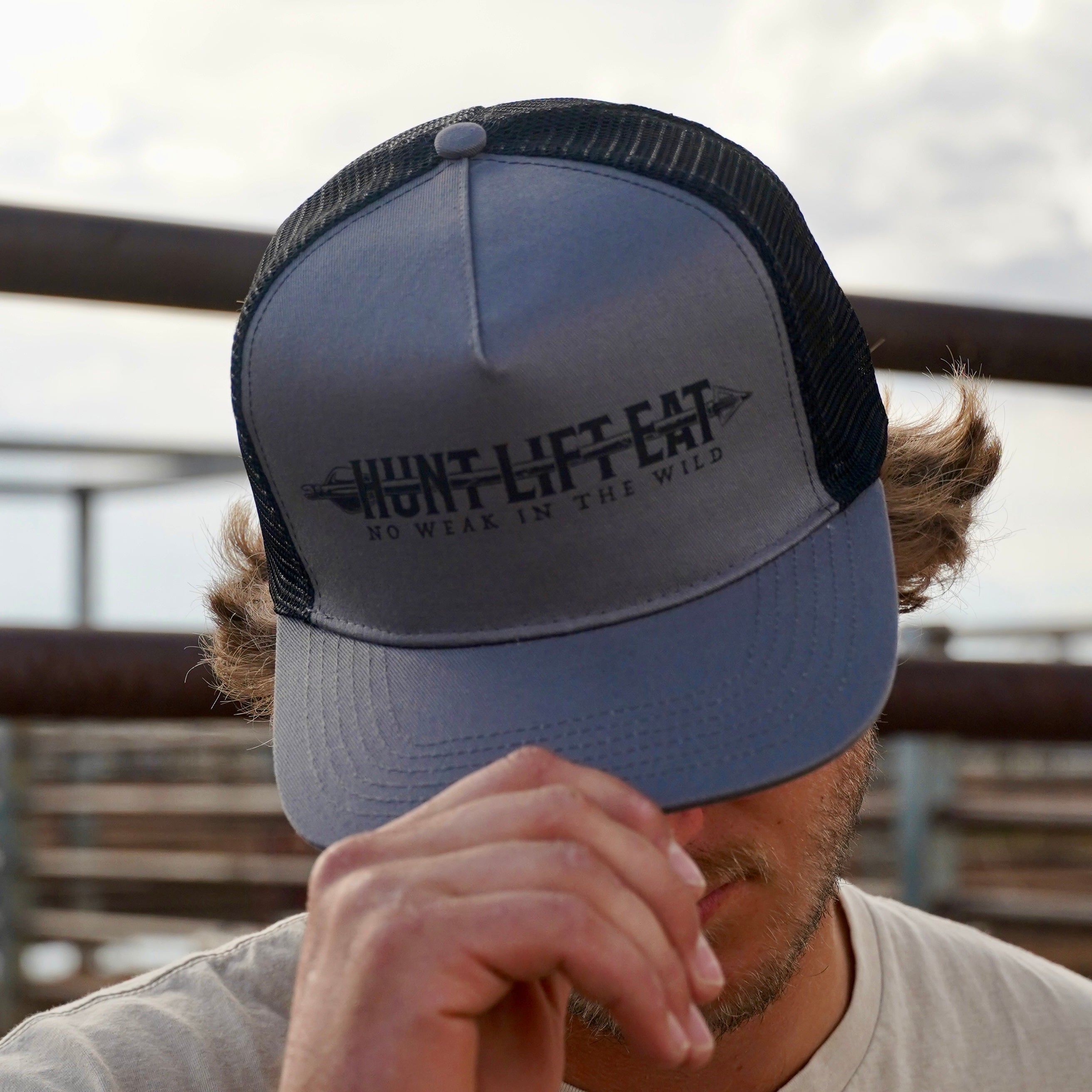 Arrow Trucker